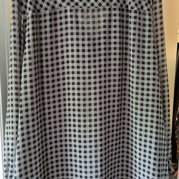 Sheer blouse - Picture 3 of 4